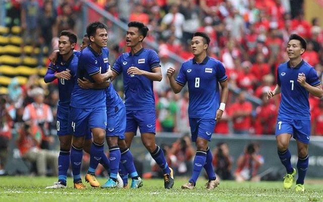 Trưởng đoàn bóng đá Thái Lan Kosin khẳng định: “Thái Lan sẽ bảo vệ thành công tấm HCV SEA Games 30”. Ảnh Changsuek