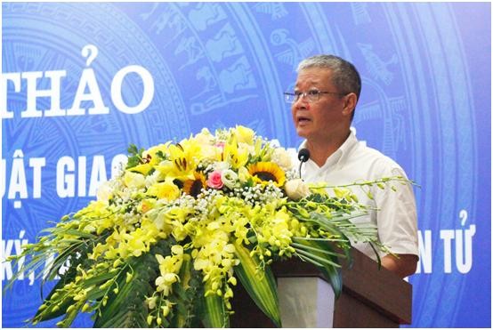 Thứ trưởng Bộ TT&TT Nguyễn Thành Hưng phát biểu tại Hội nghị. Ảnh MIC