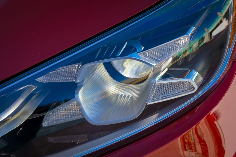 Kia Forte 2019 thế hệ mới chính thức lộ diện tại triển lãm Naias 2018 ảnh 14 Kia Forte 2019 thế hệ mới chính thức lộ diện tại triển lãm Naias 2018 ảnh 14