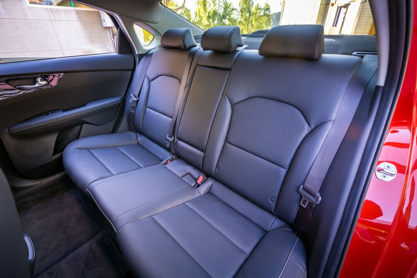 Kia Forte 2019 thế hệ mới chính thức lộ diện tại triển lãm Naias 2018 ảnh 18 Kia Forte 2019 thế hệ mới chính thức lộ diện tại triển lãm Naias 2018 ảnh 18