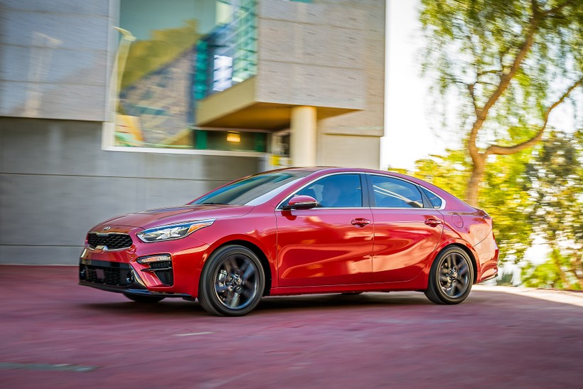 Kia Forte 2019 thế hệ mới chính thức lộ diện tại triển lãm Naias 2018 ảnh 6 Kia Forte 2019 thế hệ mới chính thức lộ diện tại triển lãm Naias 2018 ảnh 6