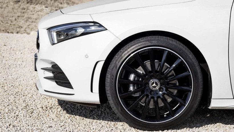 Mercedes-Benz A-Class 2019 chinh thức ra mắt toàn cầu ảnh 7 Mercedes-Benz A-Class 2019 chinh thức ra mắt toàn cầu ảnh 7