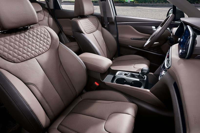 Cận cảnh mẫu Hyundai Santa Fe 2019 vừa chính thức ra mắt ảnh 15 Cận cảnh mẫu Hyundai Santa Fe 2019 vừa chính thức ra mắt ảnh 15