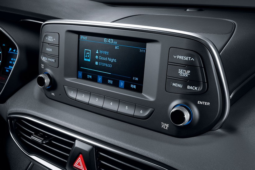Cận cảnh mẫu Hyundai Santa Fe 2019 vừa chính thức ra mắt ảnh 20 Cận cảnh mẫu Hyundai Santa Fe 2019 vừa chính thức ra mắt ảnh 20