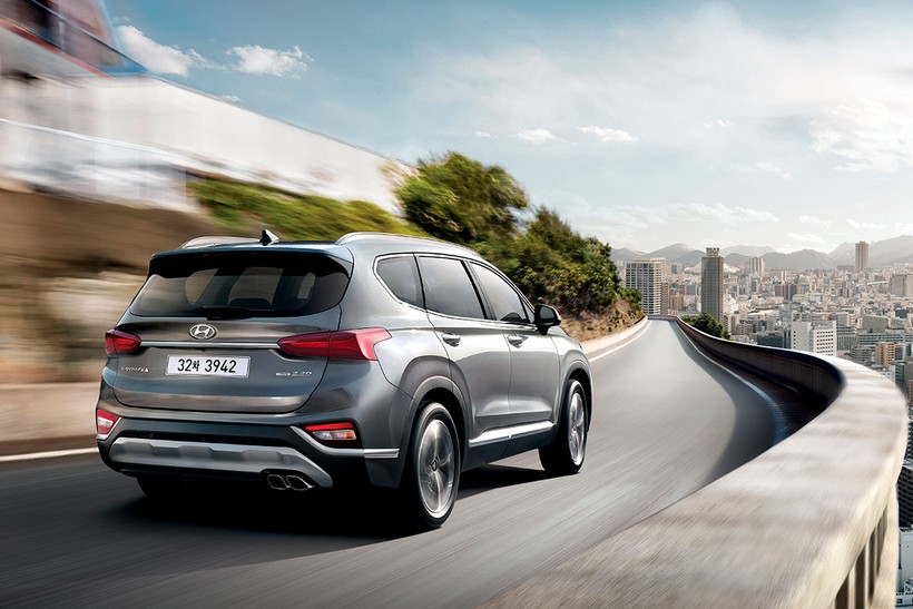 Cận cảnh mẫu Hyundai Santa Fe 2019 vừa chính thức ra mắt ảnh 1 Cận cảnh mẫu Hyundai Santa Fe 2019 vừa chính thức ra mắt ảnh 1