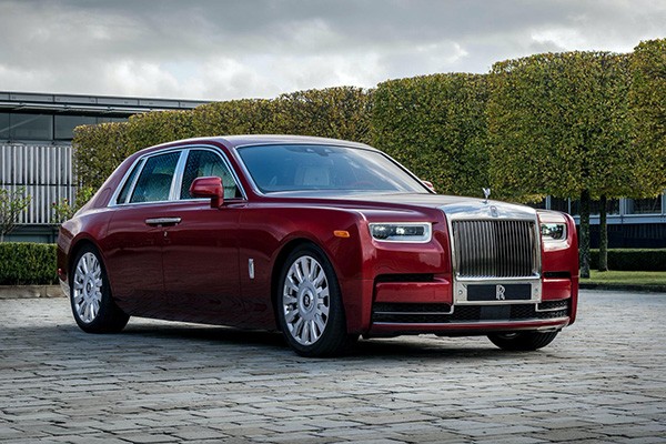 Rolls-Royce phiên bản Bespoke Red Phantom.