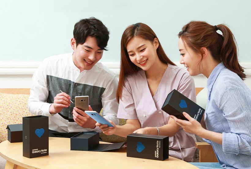 Note 7 trở lại thị trường với giao diện S8 và trợ lý Bixby ảnh 1 Note 7 trở lại thị trường với giao diện S8 và trợ lý Bixby ảnh 1