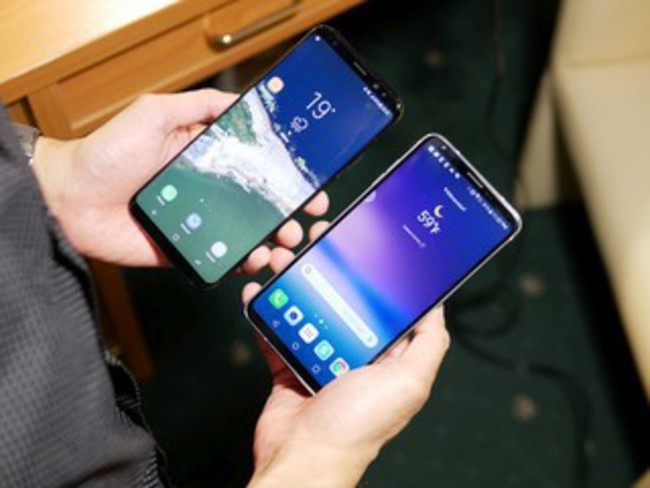 Đại chiến thiết kế Galaxy S8+ và LG V30: Bạn chọn siêu phẩm nào? ảnh 3 Đại chiến thiết kế Galaxy S8+ và LG V30: Bạn chọn siêu phẩm nào? ảnh 3
