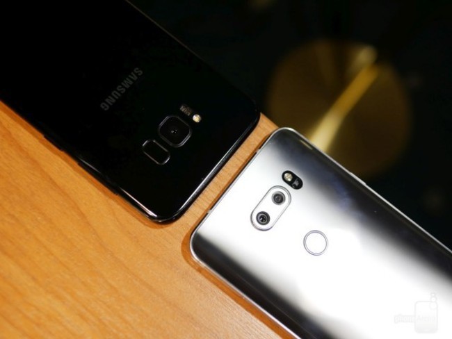 Đại chiến thiết kế Galaxy S8+ và LG V30: Bạn chọn siêu phẩm nào? ảnh 6 Đại chiến thiết kế Galaxy S8+ và LG V30: Bạn chọn siêu phẩm nào? ảnh 6