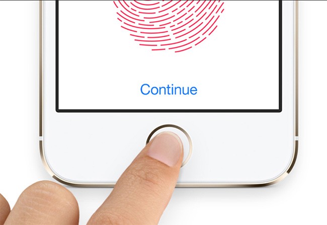 Apple đã quyết định loại bỏ Touch ID trên iPhone X (ảnh: Emgadget)