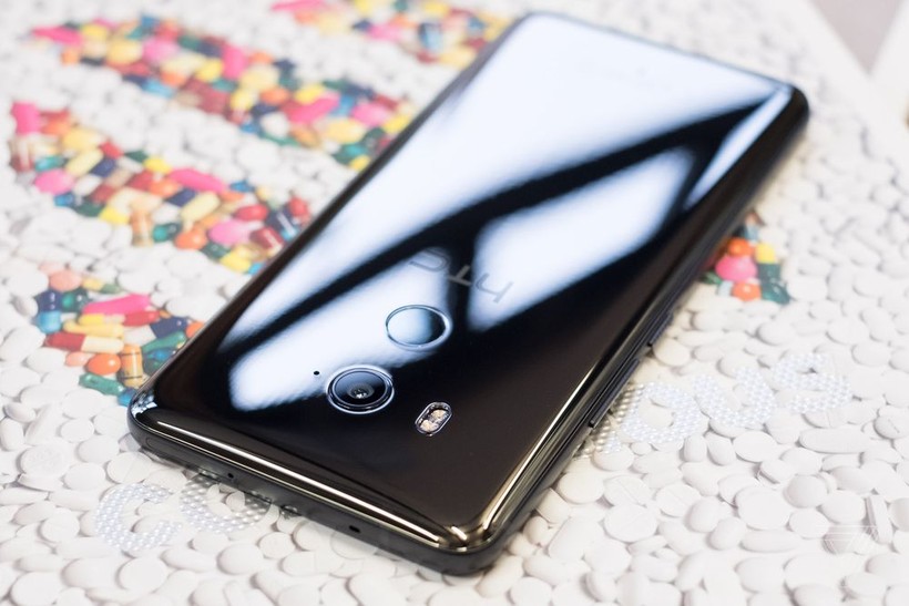 HTC chính thức trình làng U11+ ảnh 6 HTC chính thức trình làng U11+ ảnh 6