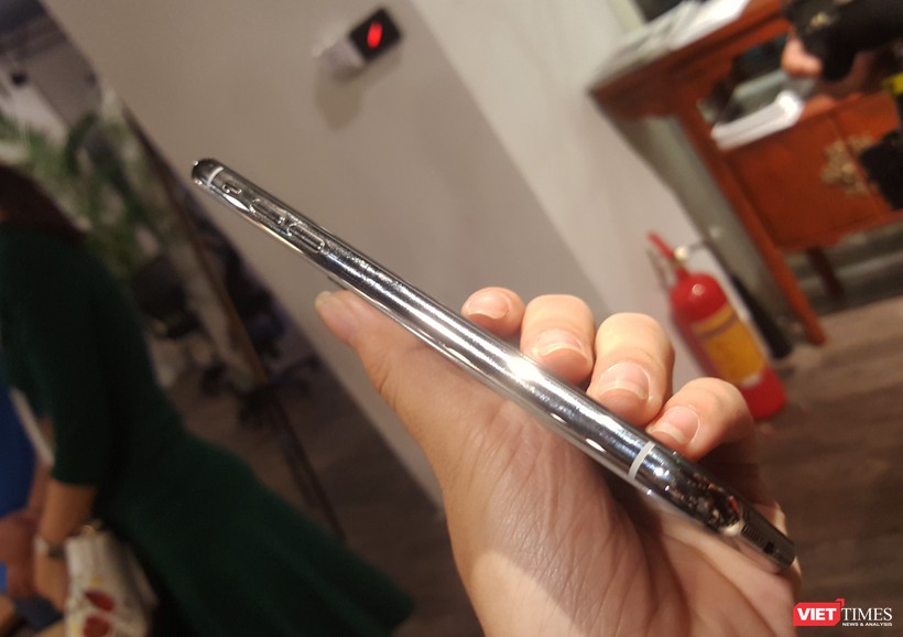 Đây chính là chiếc iPhone X đầu tiên xuất hiện tại Hà Nội ảnh 8 Đây chính là chiếc iPhone X đầu tiên xuất hiện tại Hà Nội ảnh 8