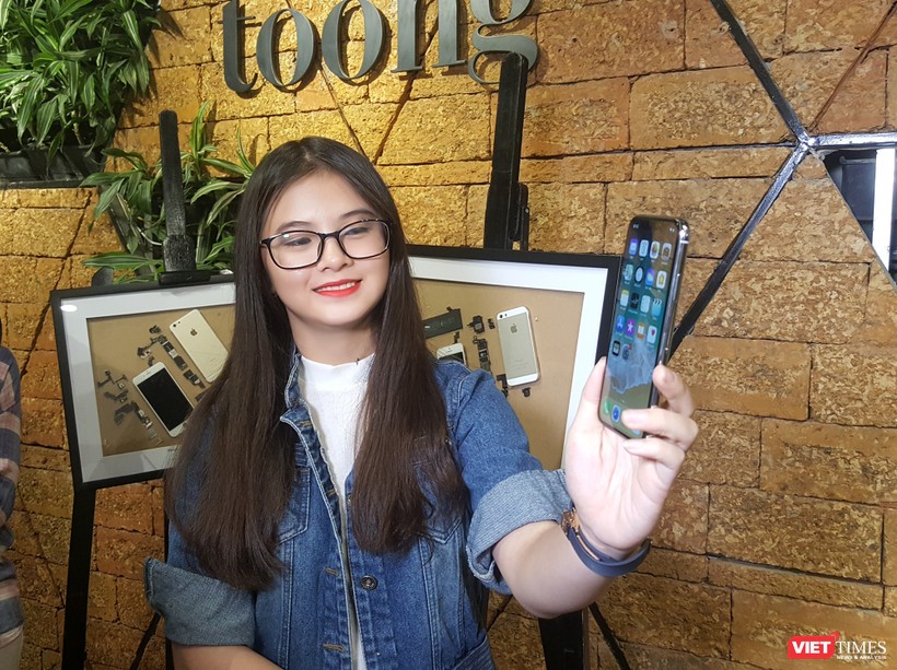 Đây chính là chiếc iPhone X đầu tiên xuất hiện tại Hà Nội ảnh 13 Đây chính là chiếc iPhone X đầu tiên xuất hiện tại Hà Nội ảnh 13