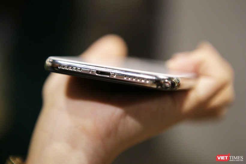 Đây chính là chiếc iPhone X đầu tiên xuất hiện tại Hà Nội ảnh 7 Đây chính là chiếc iPhone X đầu tiên xuất hiện tại Hà Nội ảnh 7