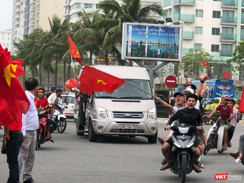 Không khí trận bóng lịch sử của U23 Việt Nam: Chút tiếc nuối phút cuối ảnh 25 Không khí trận bóng lịch sử của U23 Việt Nam: Chút tiếc nuối phút cuối ảnh 25