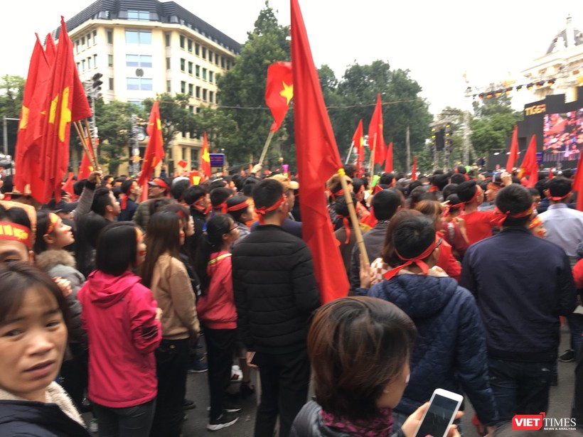 Không khí trận bóng lịch sử của U23 Việt Nam: Chút tiếc nuối phút cuối ảnh 28 Không khí trận bóng lịch sử của U23 Việt Nam: Chút tiếc nuối phút cuối ảnh 28