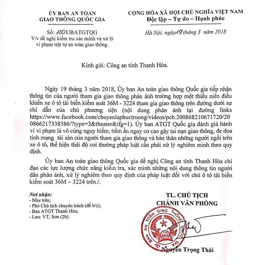 Phạt 8 triệu đồng đối với tài xế để bé trai cầm lái xe tải ảnh 2 Phạt 8 triệu đồng đối với tài xế để bé trai cầm lái xe tải ảnh 2