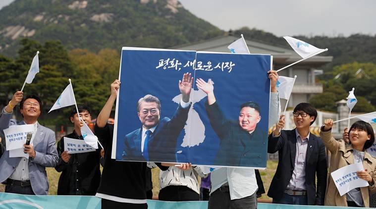 Toàn cảnh cuộc gặp lịch sử giữa Chủ tịch Triều Tiên Kim Jong Un và Tổng thống Hàn Quốc Moon Jae In ảnh 21 Toàn cảnh cuộc gặp lịch sử giữa Chủ tịch Triều Tiên Kim Jong Un và Tổng thống Hàn Quốc Moon Jae In ảnh 21