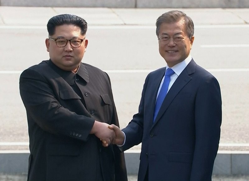 Toàn cảnh cuộc gặp lịch sử giữa Chủ tịch Triều Tiên Kim Jong Un và Tổng thống Hàn Quốc Moon Jae In ảnh 41 Toàn cảnh cuộc gặp lịch sử giữa Chủ tịch Triều Tiên Kim Jong Un và Tổng thống Hàn Quốc Moon Jae In ảnh 41
