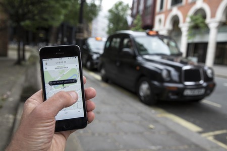 TP HCM tăng cường quản lý xe hợp đồng điện tử theo mô hình Uber, Grab.