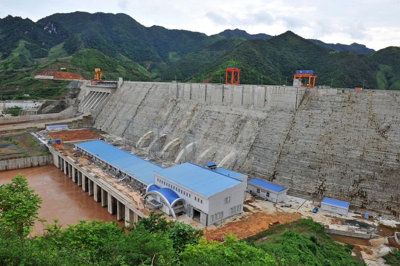 Thuỷ điện Sơn La có công suất phát điện lớn nhất cả nước cũng là nhà máy lớn nhất trên sông Đà- (Ảnh minh họa).