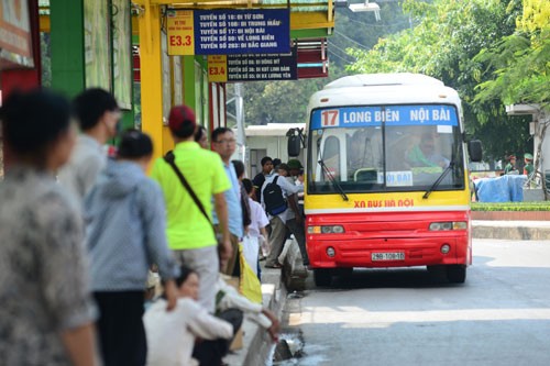 Năm 2017, dự kiến Sở GTVT Hà Nội sẽ thay thế và đầu tư mới 300 xe buýt.