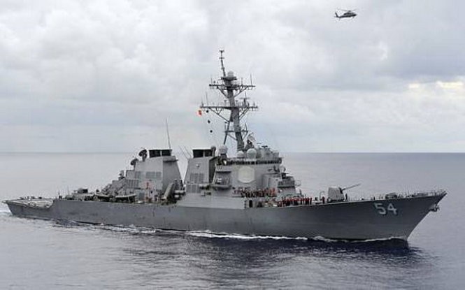 Mỹ đã đưa tàu khu trục đến tuần tra ở đảo Tri Tôn thuộc quần đảo Hoàng Sa của Viêt Nam - Ảnh: US Navy