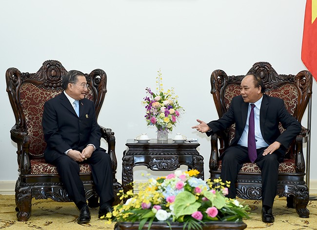 Thủ tướng Chính phủ Nguyễn Xuân Phúc đã tiếp ông Charoen Sirivadhanabhakdi, Chủ tịch Tập đoàn TCC, Thái Lan.