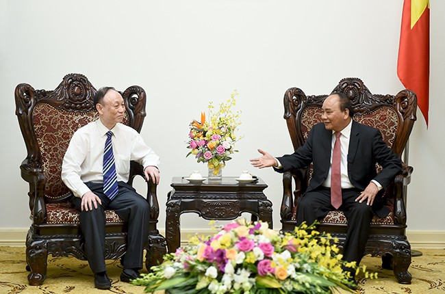 Chủ tịch Tập đoàn JA Solar (Trung Quốc) tiếp kiến Thủ tướng Nguyễn Xuân Phúc.