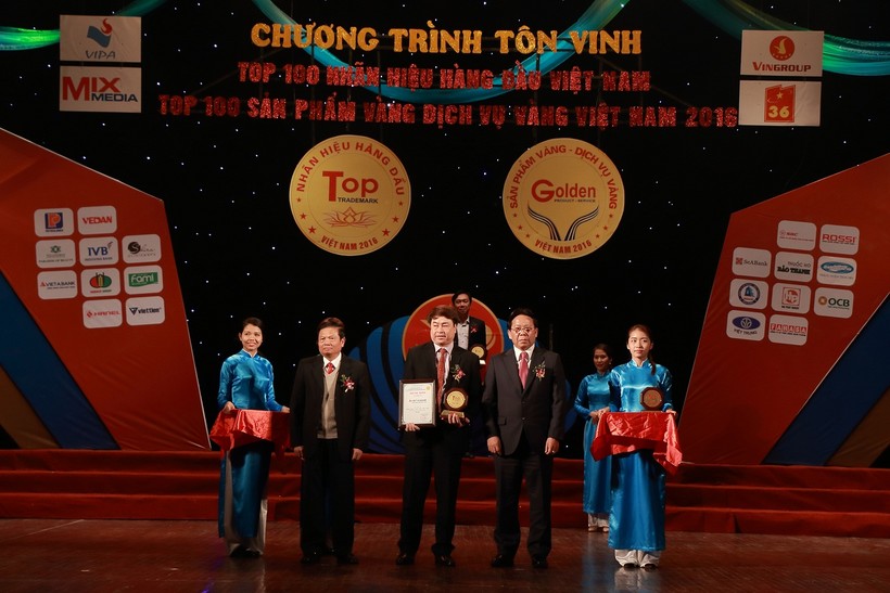 VietABank lọt top 100 nhãn hiệu hàng đầu Việt Nam năm 2016.