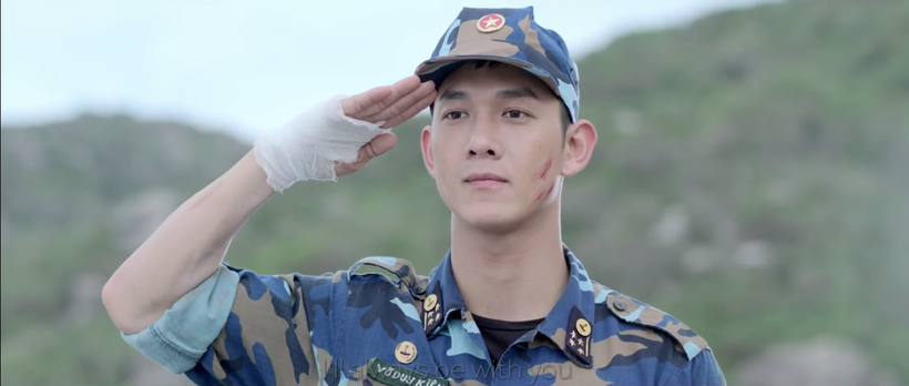 Song Luân trong "Hậu duệ Mặt trời" Việt Nam với hình ảnh sắc áo lính gây ấn tượng 