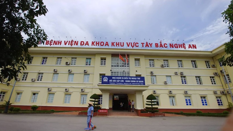Bệnh viện đa khoa khu vực Tây Bắc Nghệ An, nơi xảy ra vụ việc.