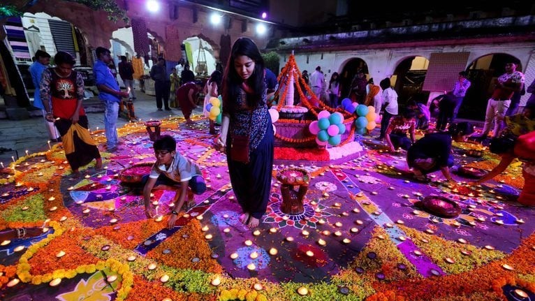 Người dân tham gia lễ hội Diwali (Ảnh: Washington Post)