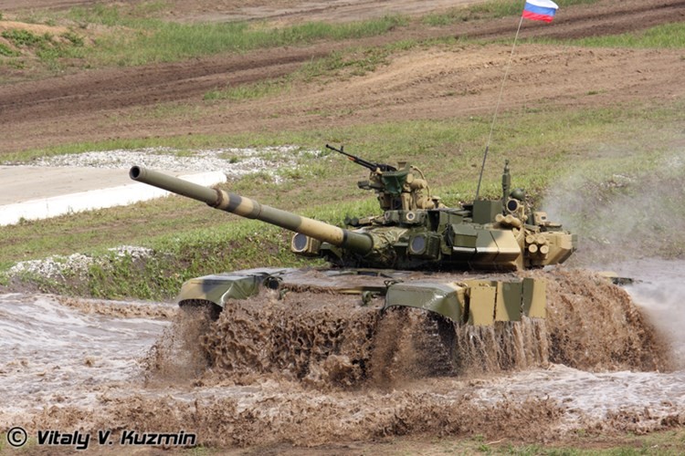 Kể từ thế hệ xe tăng T-34 huyền thoại, các dòng xe tăng Nga luôn được đánh giá cao về sức cơ động, hỏa lực mạnh mẽ