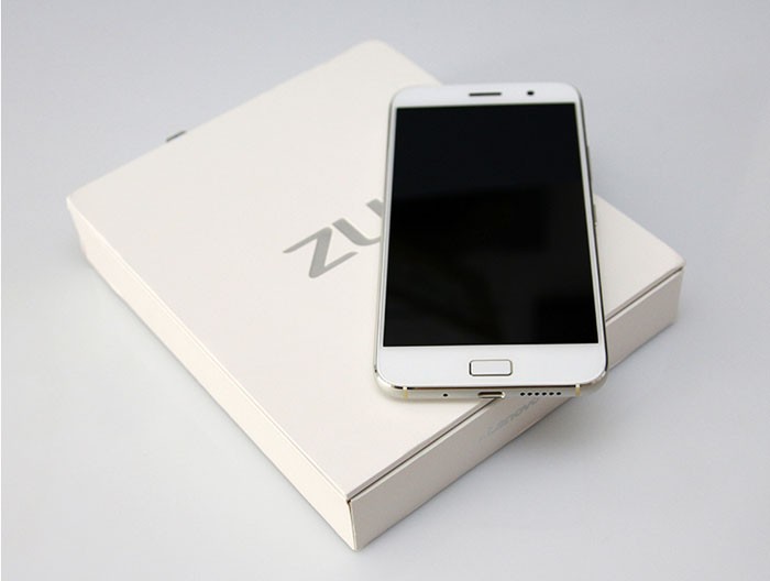 Smartphone Lenovo ZUK Z1 mất giá thảm hại