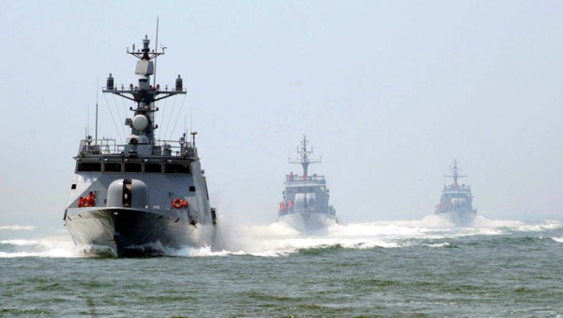 Hải quân Trung Quốc tập trận trên Biển Đông cuối tháng 6/2010 (Ảnh: AFP)