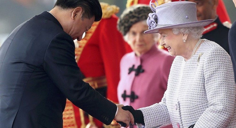 Video: Nữ hoàng Anh chê quan chức Trung Quốc lỗ mãng
