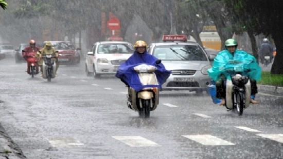 Bão số 2 sau khi đổ bộ vào đất liền Trung Quốc đã suy yếu tuy nhiên hoàn lưu của cơn bão có tên quốc tế là bão Nida này sẽ gây ảnh hưởng khiến trời chuyển mưa ở Bắc Bộ.