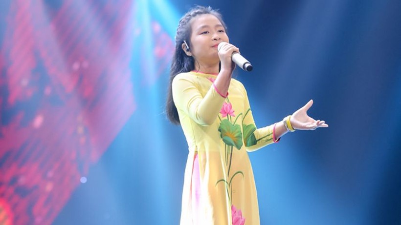 Nguyễn Hoàng Mai Anh trở thành một trong những gương mặt sáng giá của Giọng Hát Việt Nhí 2016.