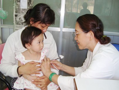 Trung tâm Y tế dự phòng Hà Nội sẽ tổ chức đăng ký tiêm chủng vắc xin Pentaxim từ ngày mai.