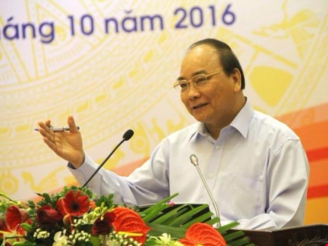 Thủ tướng Nguyễn Xuân Phúc chính thức phát động chương trình: "Cả nước chung tay vì người nghèo-không để ai bị bỏ lại phía sau".