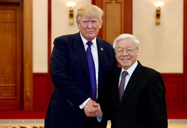 Tổng thống Mỹ Donald Trump đã hội kiến Tổng bí thư Nguyễn Phú Trọng vào lúc 11h tại Văn phòng Trung ương Đảng ở Hà Nội. Ảnh: Tuổi trẻ