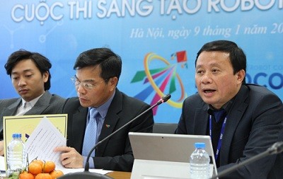 Ông Đỗ Quốc Khánh, Phó Trưởng Ban Tổ chức cuộc thi phát biểu tại cuộc họp báo. Ảnh: VGP