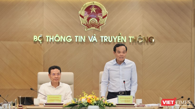 Phó Thủ tướng Trần Lưu Quang phát biểu tại buổi làm việc với Bộ Thông tin và Truyền thông.