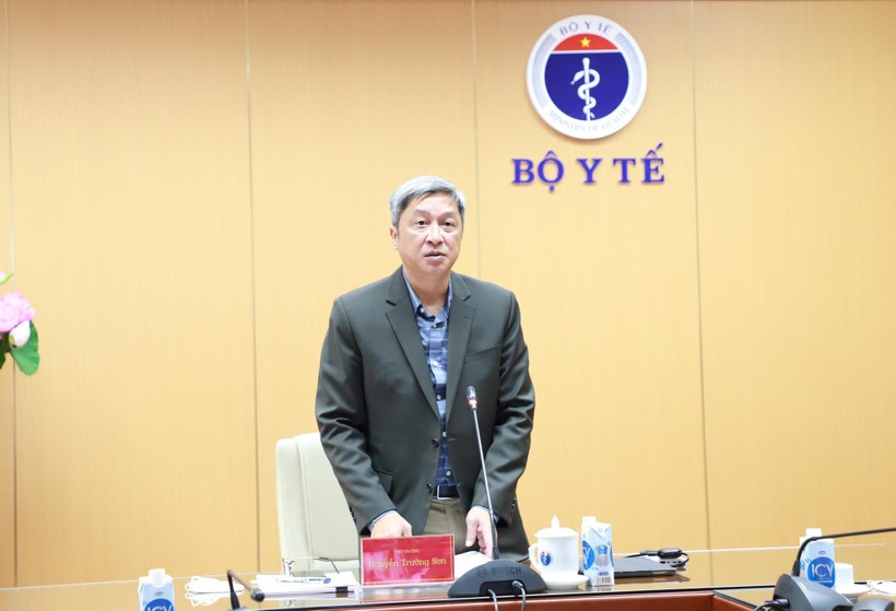 Thứ trưởng Bộ Y tế Nguyễn Trường Sơn xin thôi việc 