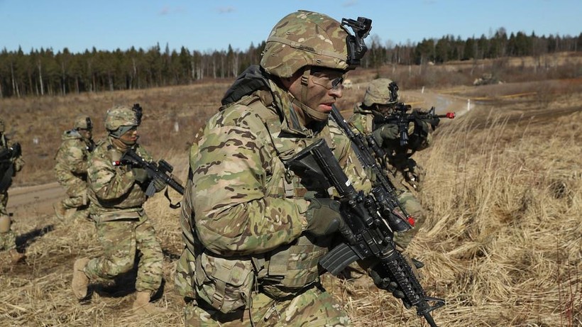Binh sĩ Mỹ tham gia một cuộc tập trận ở Estonia (Ảnh: Getty)