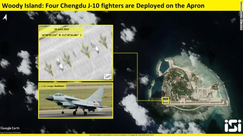 Ảnh vệ tinh mà CNN đăng tải cho thấy có ít nhất 4 chiến đấu cơ J-10 của Trung Quốc đậu trên đảo Phú Lâm (Ảnh: CNN)