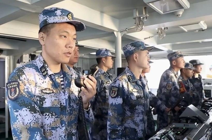 Hình ảnh cuộc tập trận của binh sĩ Trung Quốc đồn trú tại Hong Kong trong đoạn video được CCTV công bố (Ảnh: SCMP)
