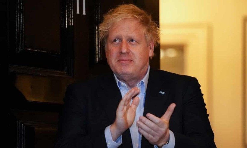 Thủ tướng Anh Boris Johnson được chuyển khỏi khu chăm sóc đặc biệt (Ảnh: Guardian)