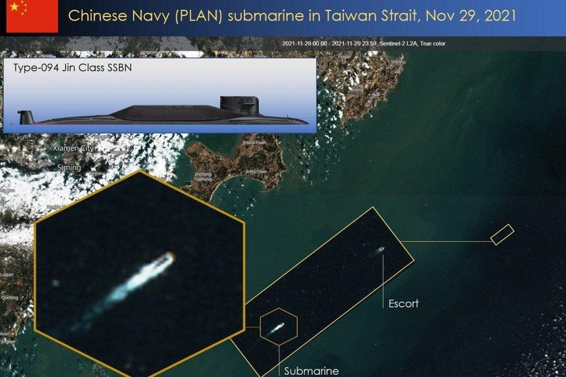 Ảnh vệ tinh được Sentinel-2 chụp lại cho thấy tàu ngầm Type 094 của Trung Quốc nổi lên ở eo biển Đài Loan (Ảnh: H.I Sutton)